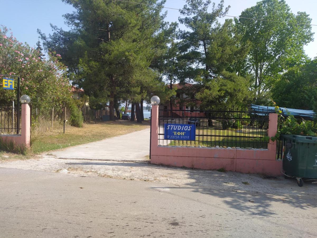 Studios Efi Beach Vourvourou Exteriör bild