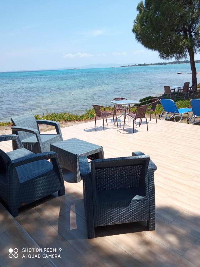 Studios Efi Beach Vourvourou Exteriör bild